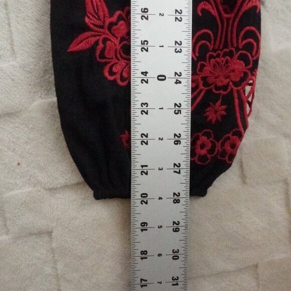 Savanna Jane Embroidered Blouse Womens Large Black Boho - Picture 8 of 10